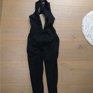 Chic Black Sleeveless Jumpsuit